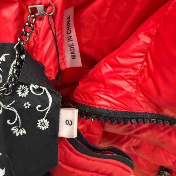 New with Tags!! Duck Down red puffer jacket - Picture 4 of 6